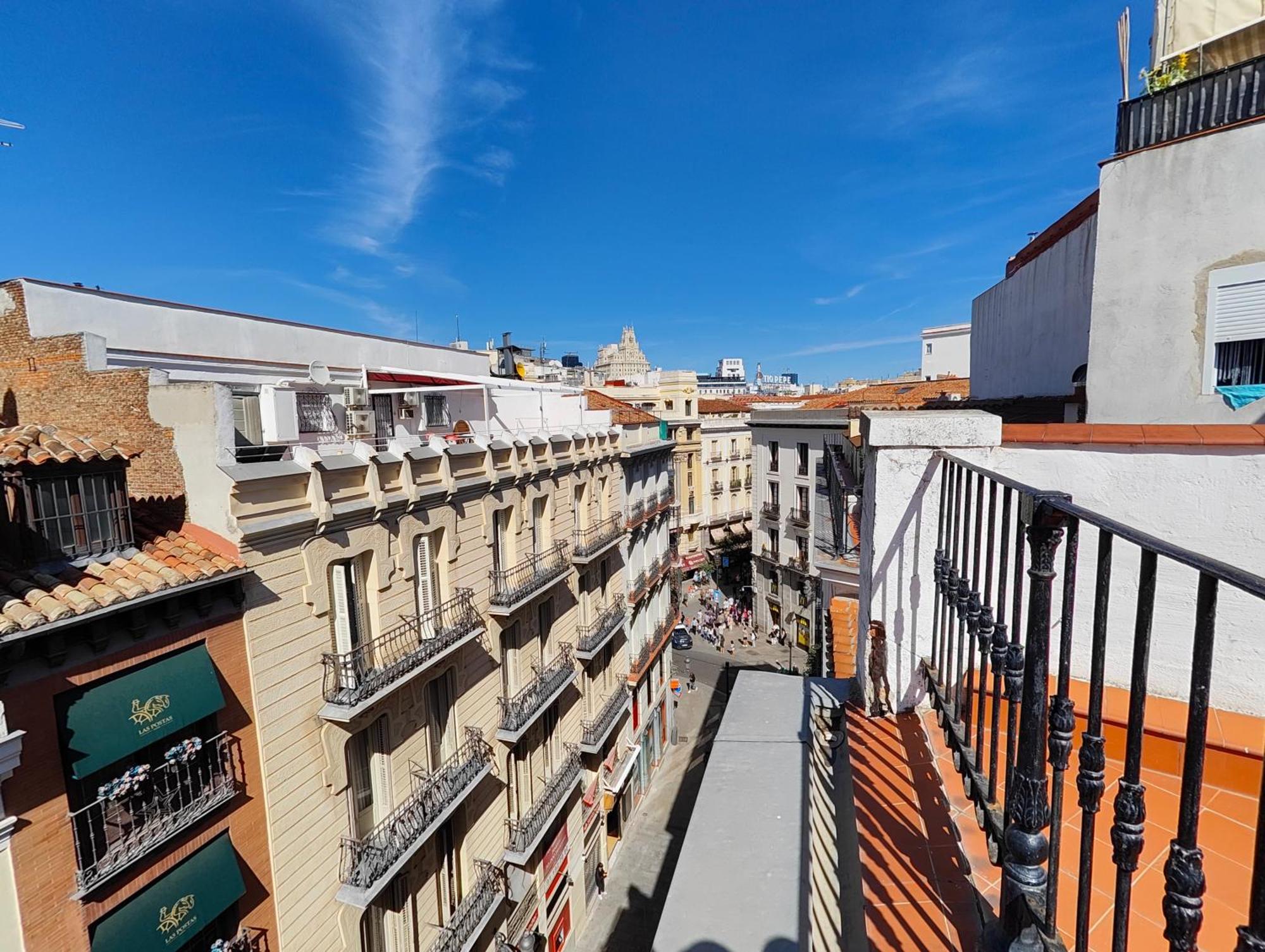 Apartamentos Mayor Centro Мадрид Екстериор снимка