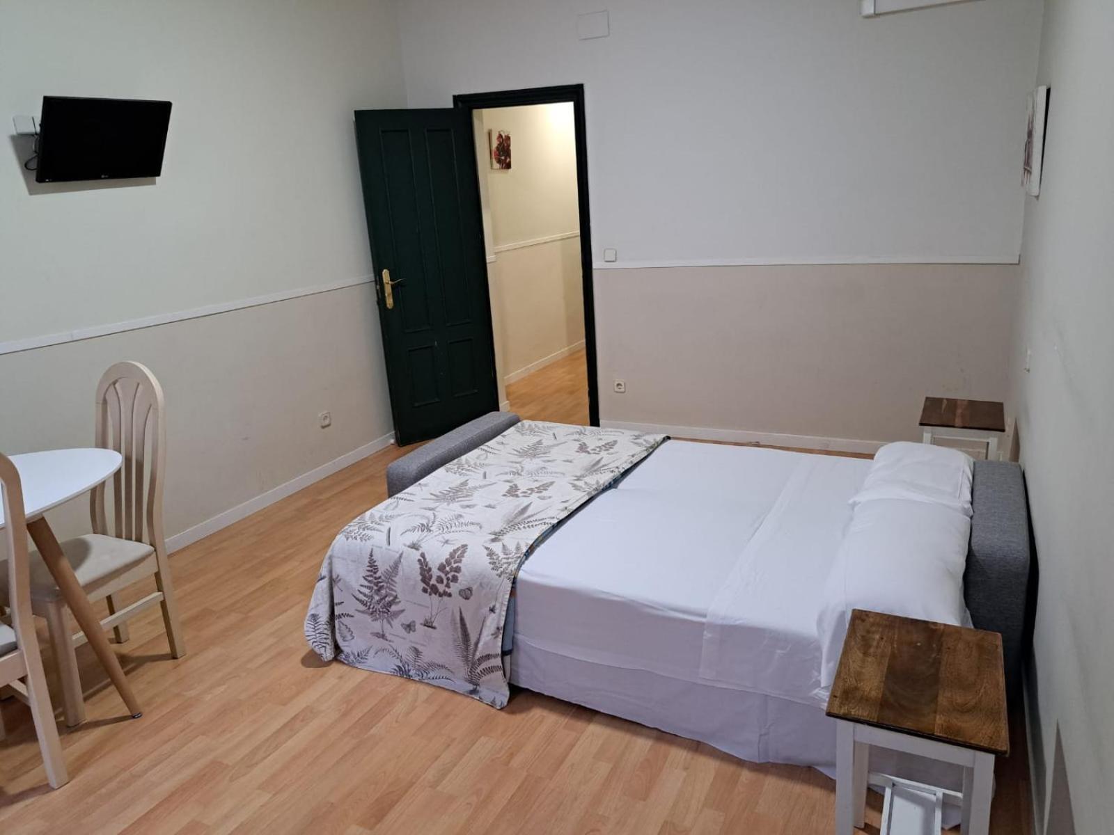 Apartamentos Mayor Centro Мадрид Екстериор снимка
