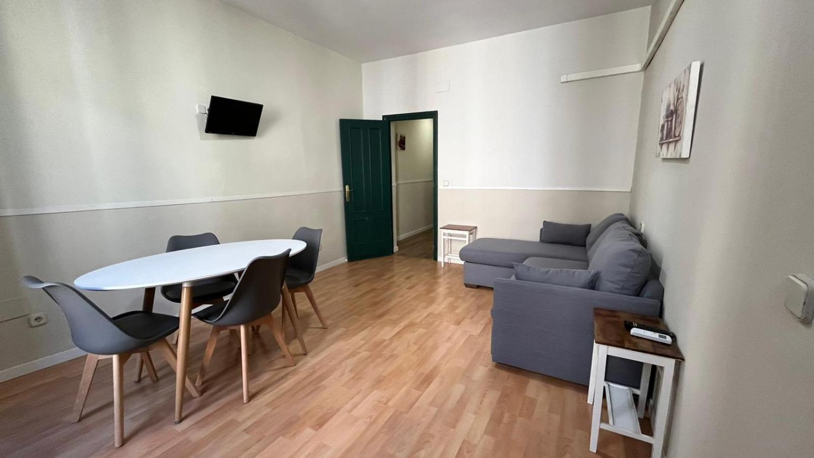 Apartamentos Mayor Centro Мадрид Екстериор снимка