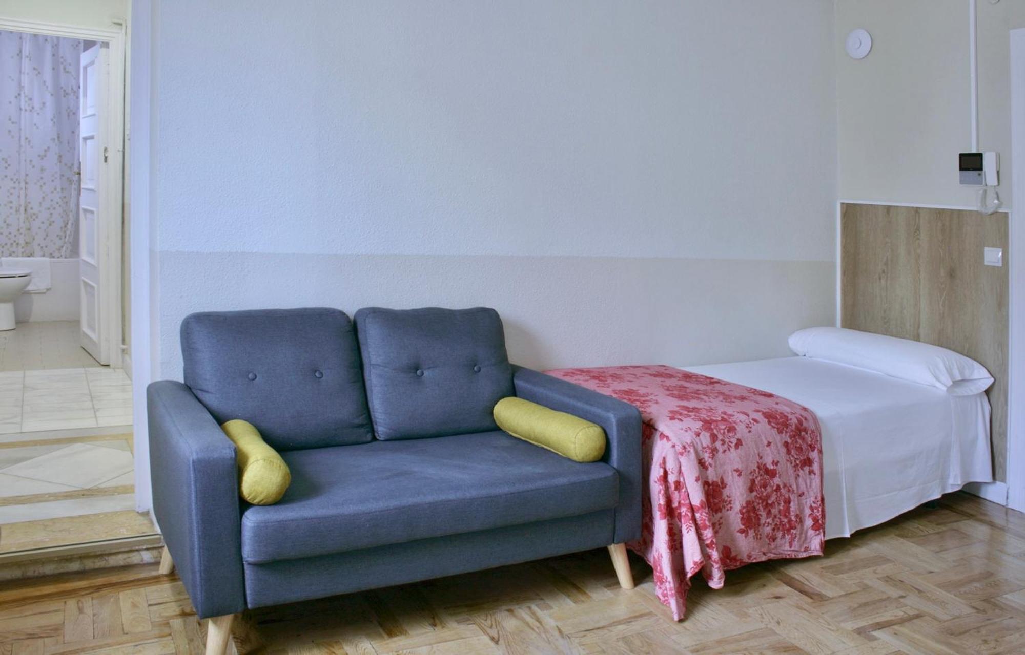 Apartamentos Mayor Centro Мадрид Екстериор снимка