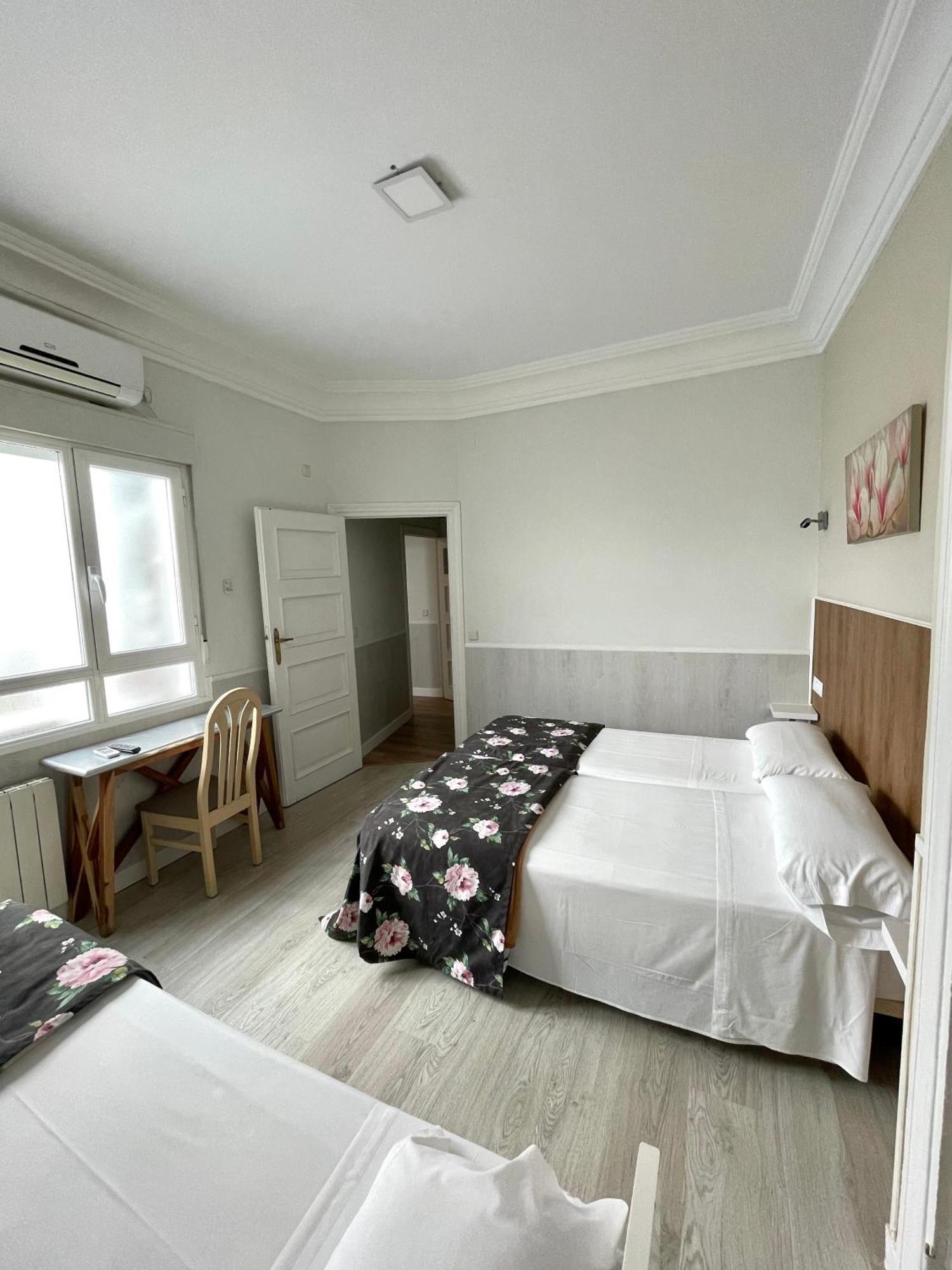 Apartamentos Mayor Centro Мадрид Екстериор снимка