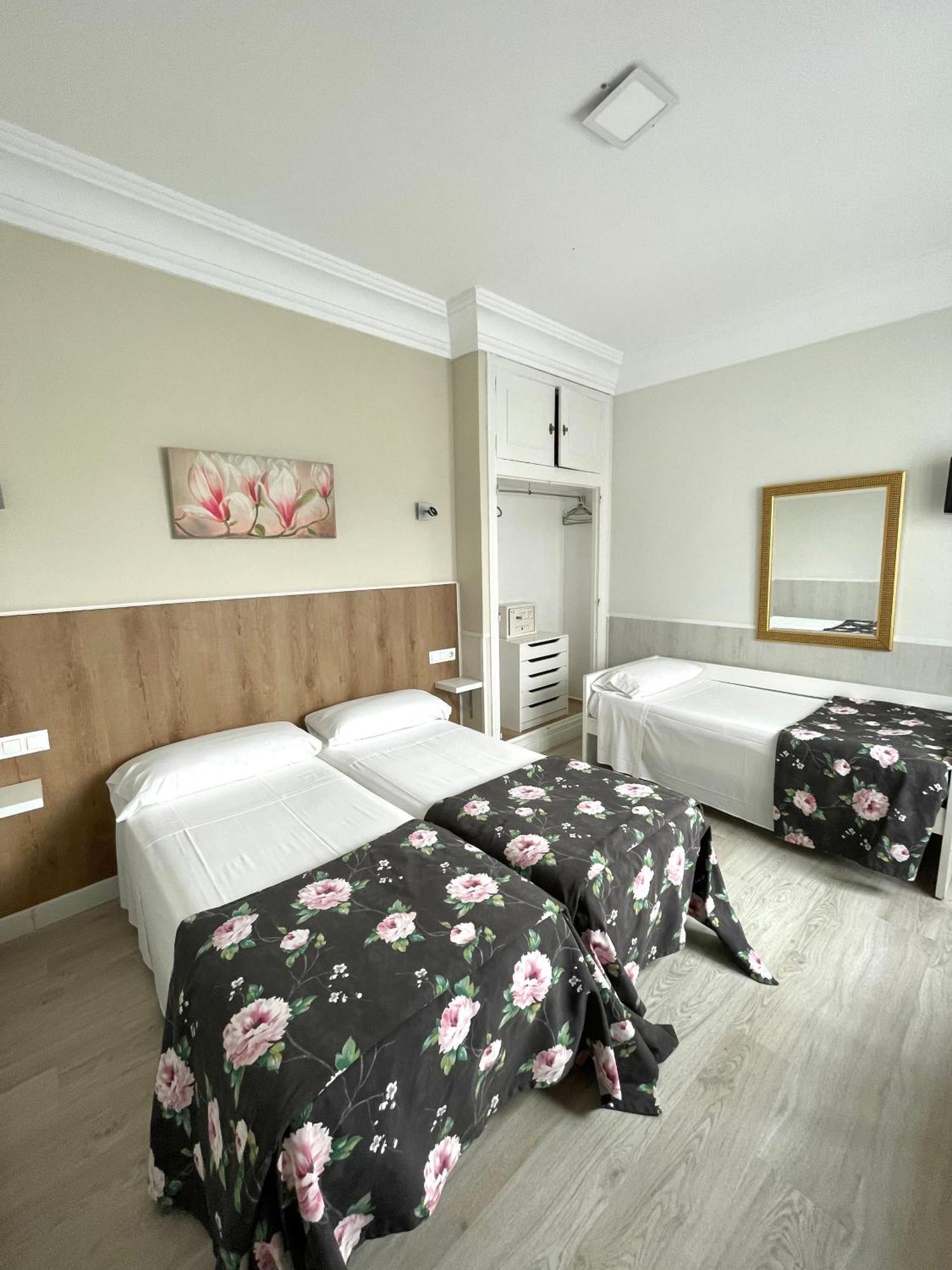 Apartamentos Mayor Centro Мадрид Екстериор снимка