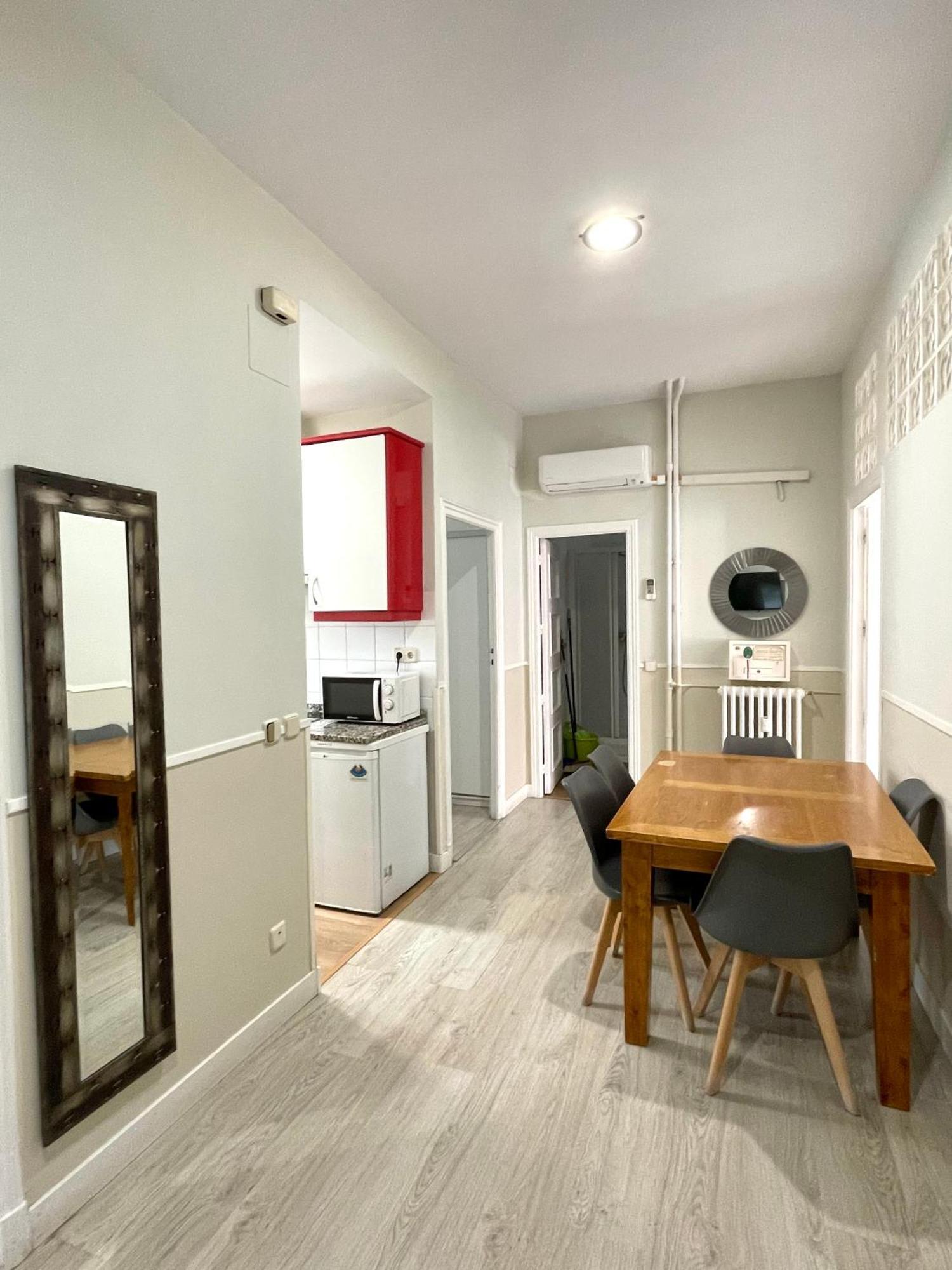 Apartamentos Mayor Centro Мадрид Екстериор снимка
