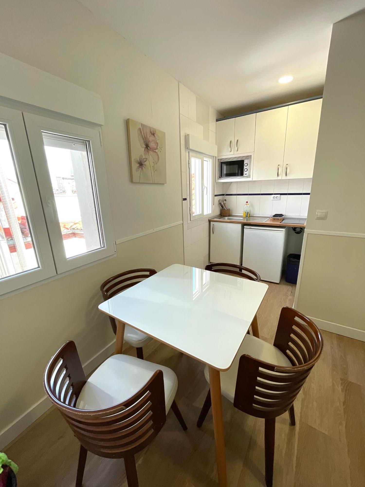 Apartamentos Mayor Centro Мадрид Екстериор снимка