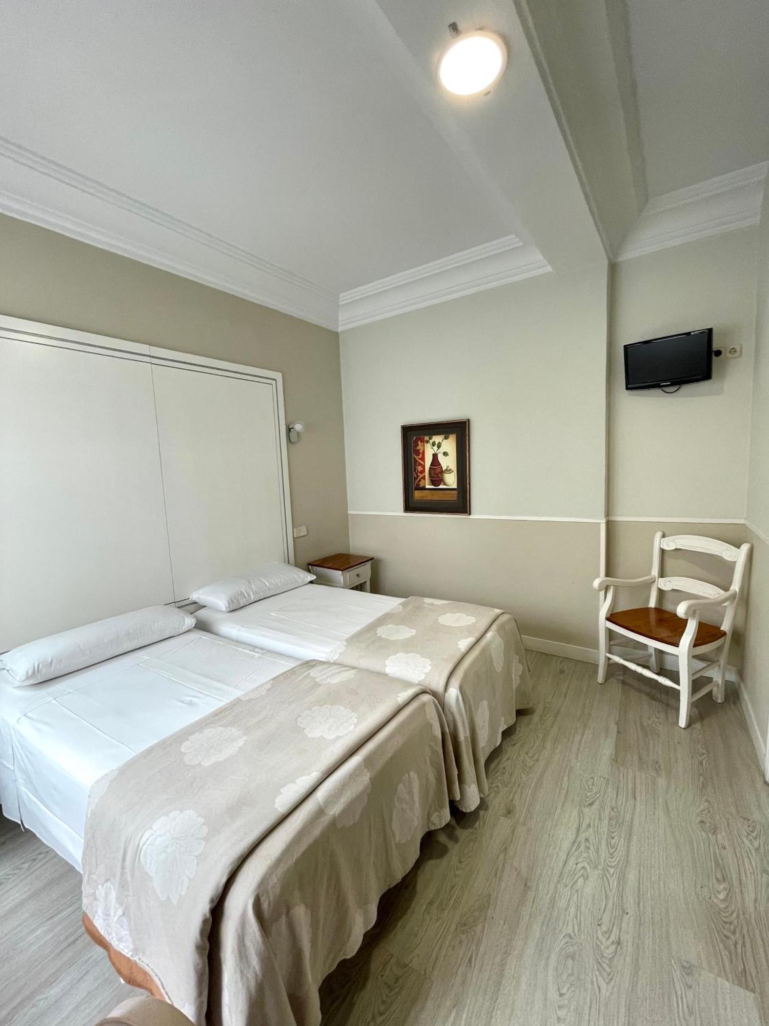 Apartamentos Mayor Centro Мадрид Екстериор снимка