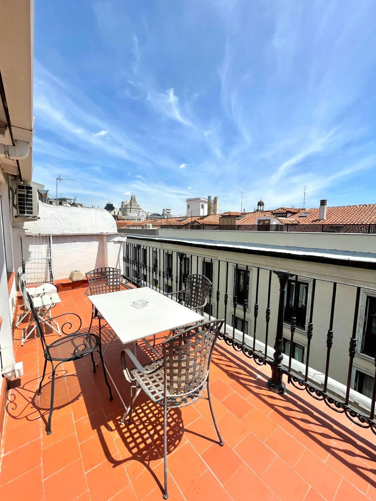Apartamentos Mayor Centro Мадрид Екстериор снимка