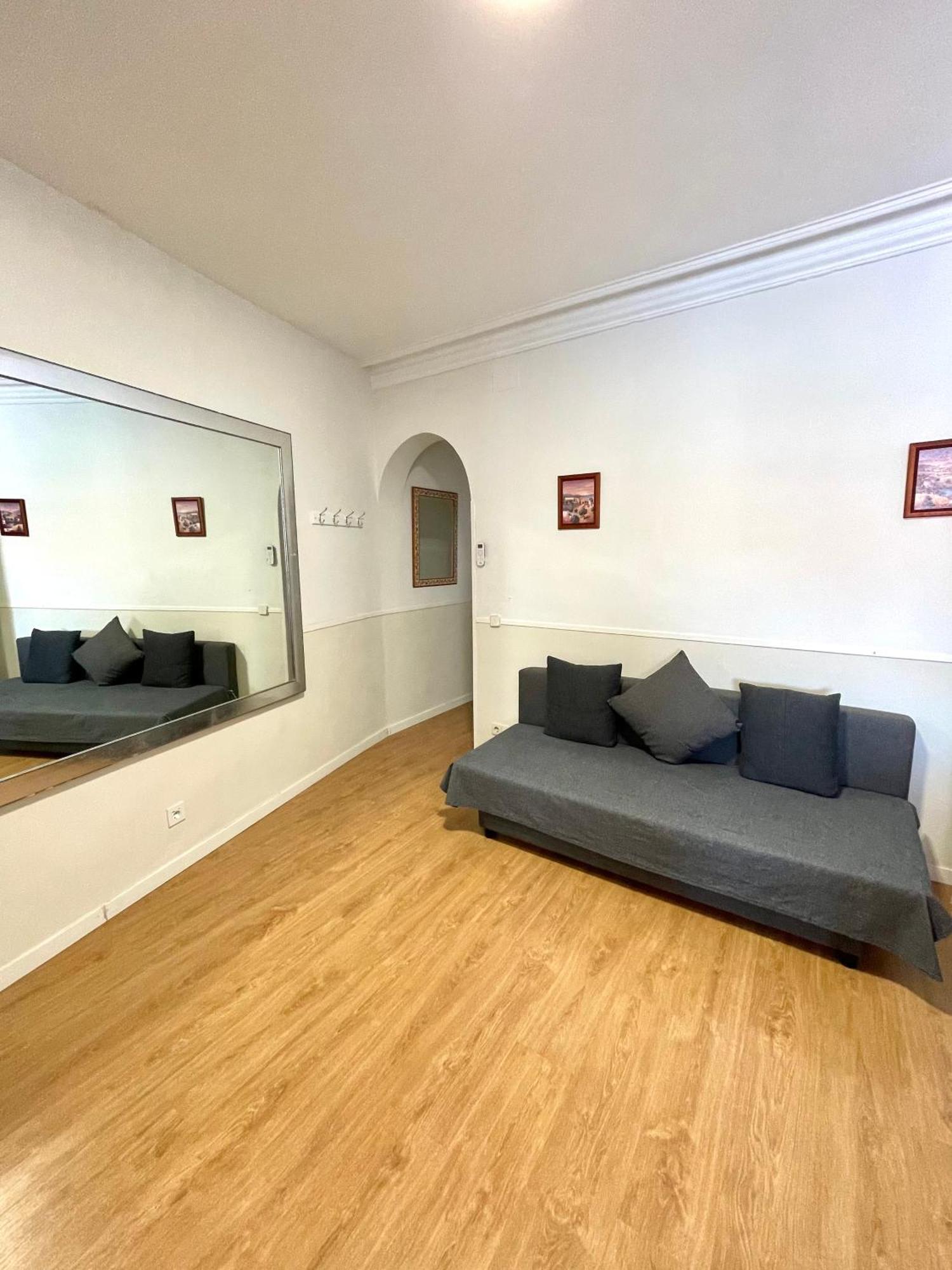 Apartamentos Mayor Centro Мадрид Екстериор снимка